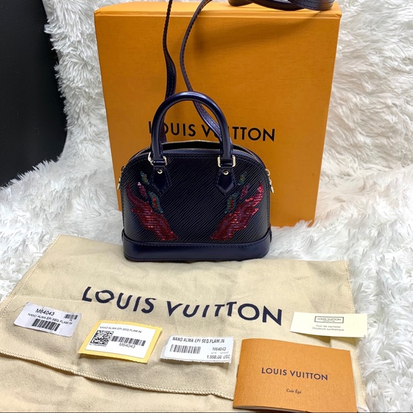 ❌SOLD❌🔥 LOUIS VUITTON Epi Sequins Flame Alma Nano - Picture 2 of 8